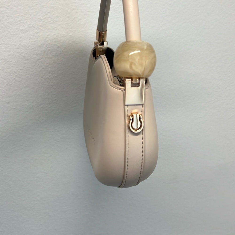 Melie Bianco Jennie Recycled Vegan Crossbody Bag | In Cream  ✨ - Picture 7 of 10